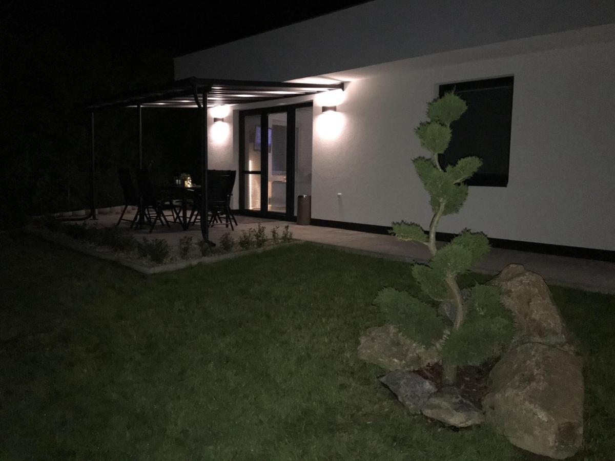 ליפנו נאד וויטאבו Hauslipno Bungalov Na Lipne מראה חיצוני תמונה